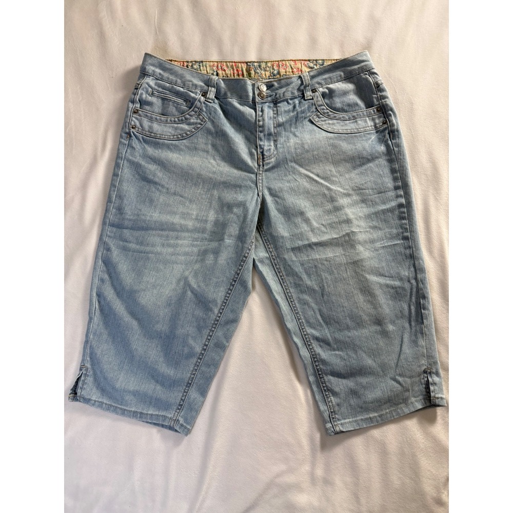 Vintage Gitano Womens Light Wash Denim Capri Shorts Sz 18 Blue Floral Waistband